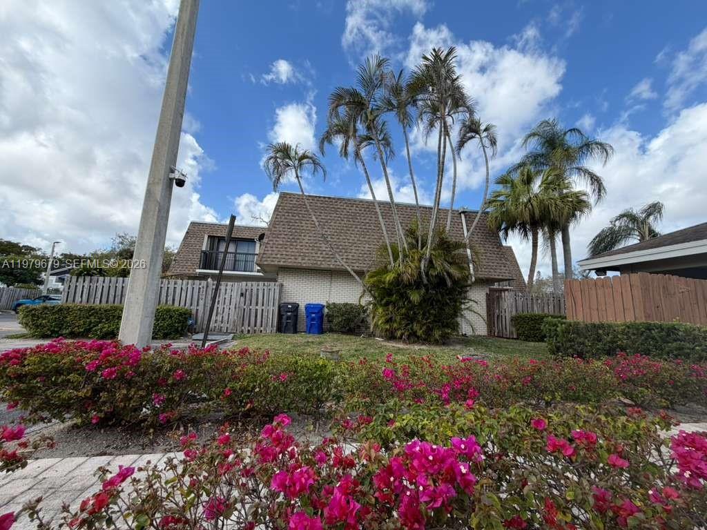 8209 SW 23rd Ct #17C North Lauderdale, FL 33068