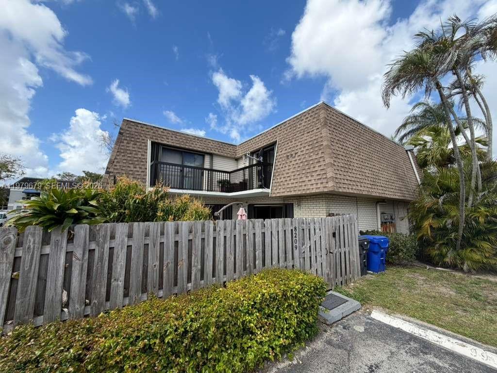 8209 SW 23rd Ct #17C North Lauderdale, FL 33068