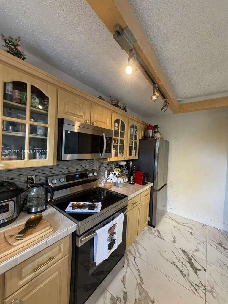 8209 SW 23rd Ct #17C North Lauderdale, FL 33068