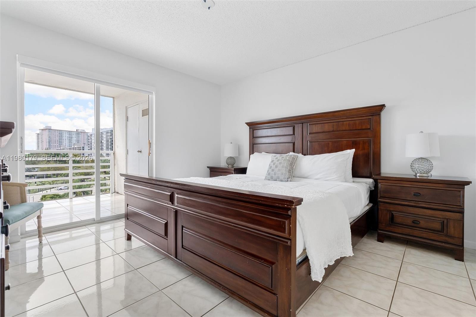 17801 N Bay Rd #607 Sunny Isles Beach, FL 33160