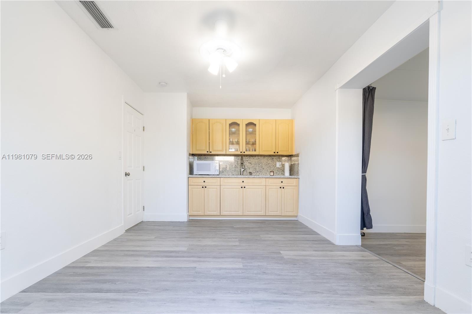 19600 Gulfstream Rd Cutler Bay, FL 33157