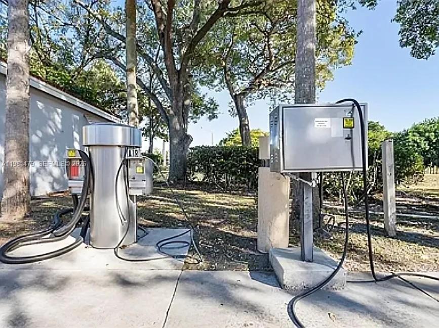 9022 W Atlantic Blvd #223 Coral Springs, FL 33071