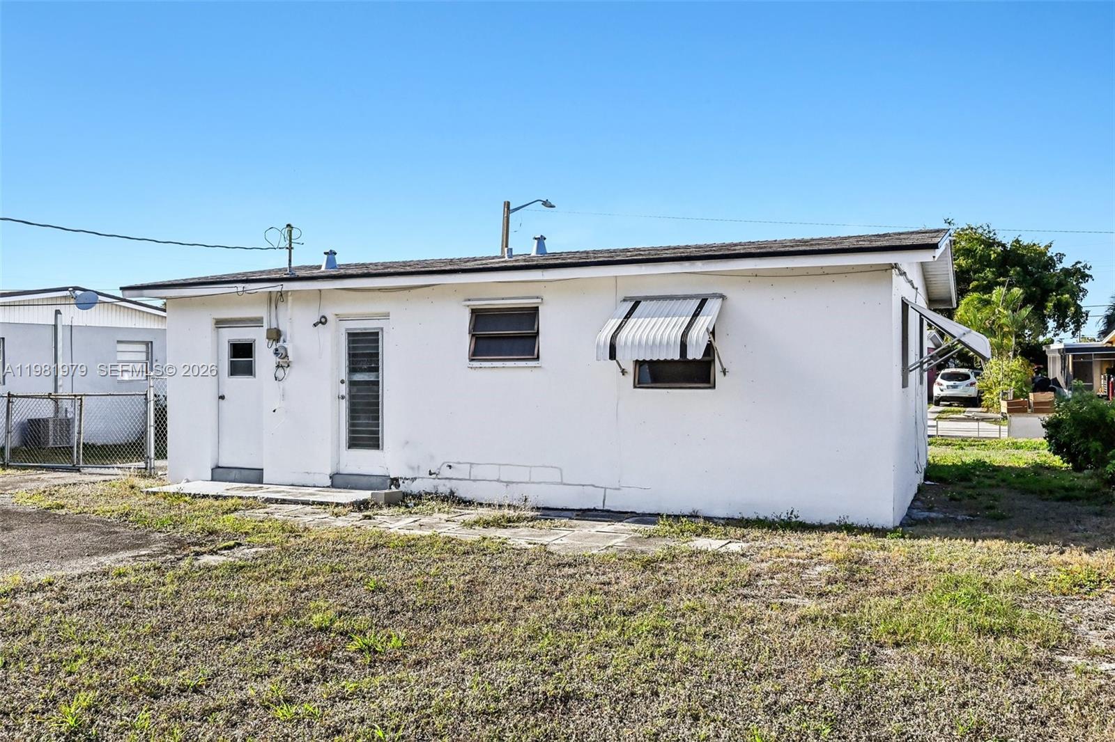 1326 8th St West Palm Beach, FL 33401