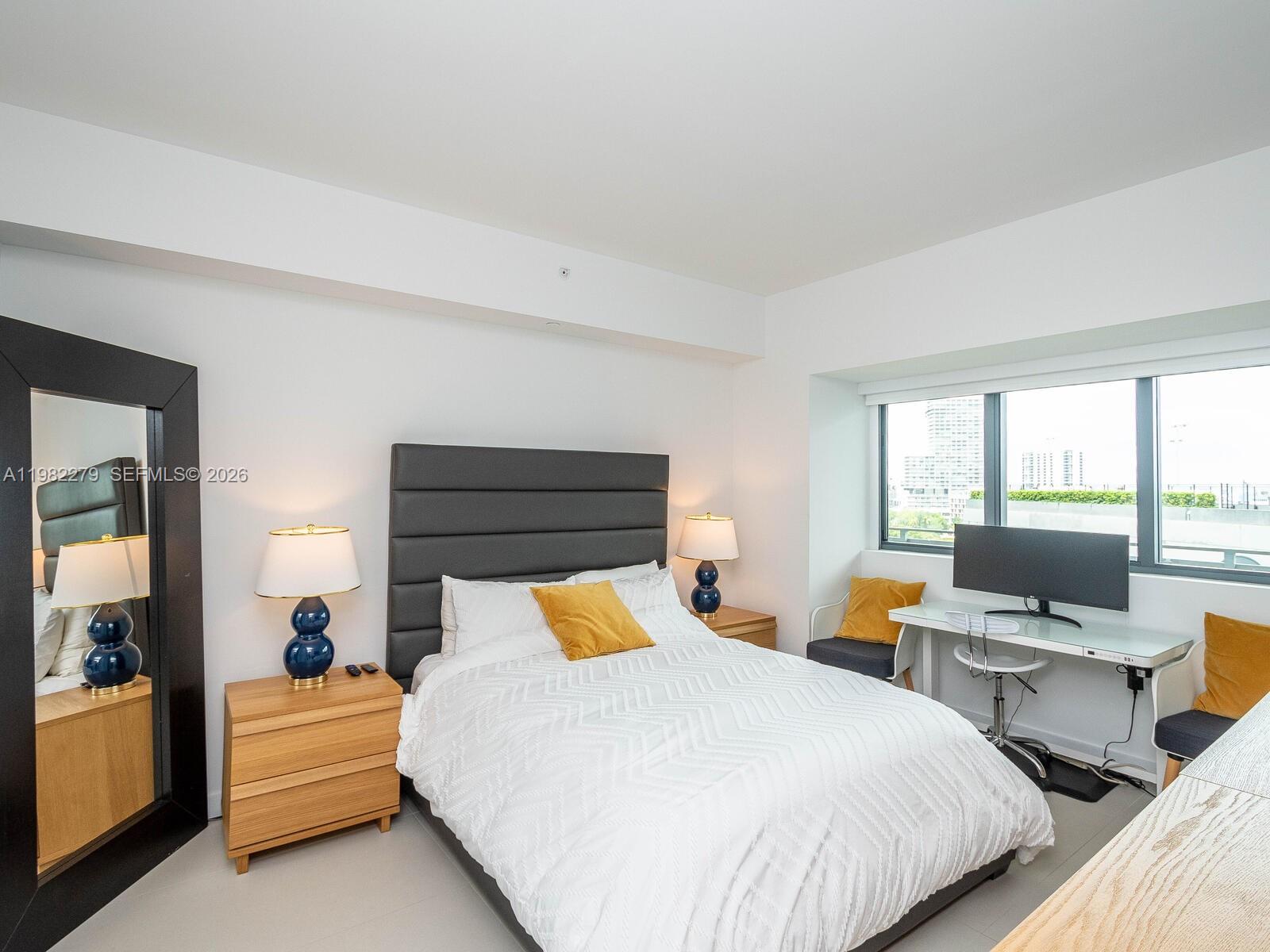 650 NE 32nd St #904 Miami, FL 33137