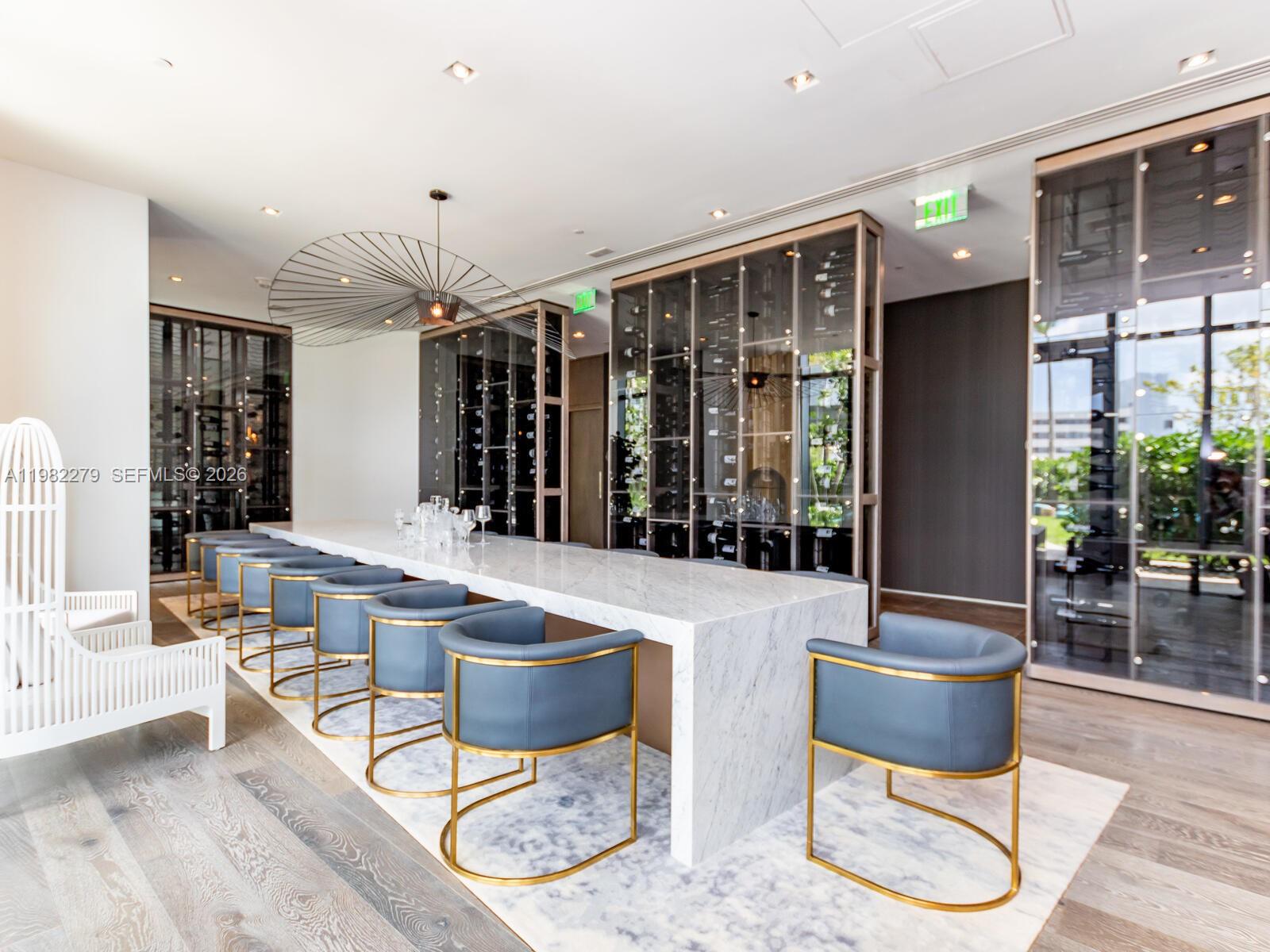 650 NE 32nd St #904 Miami, FL 33137