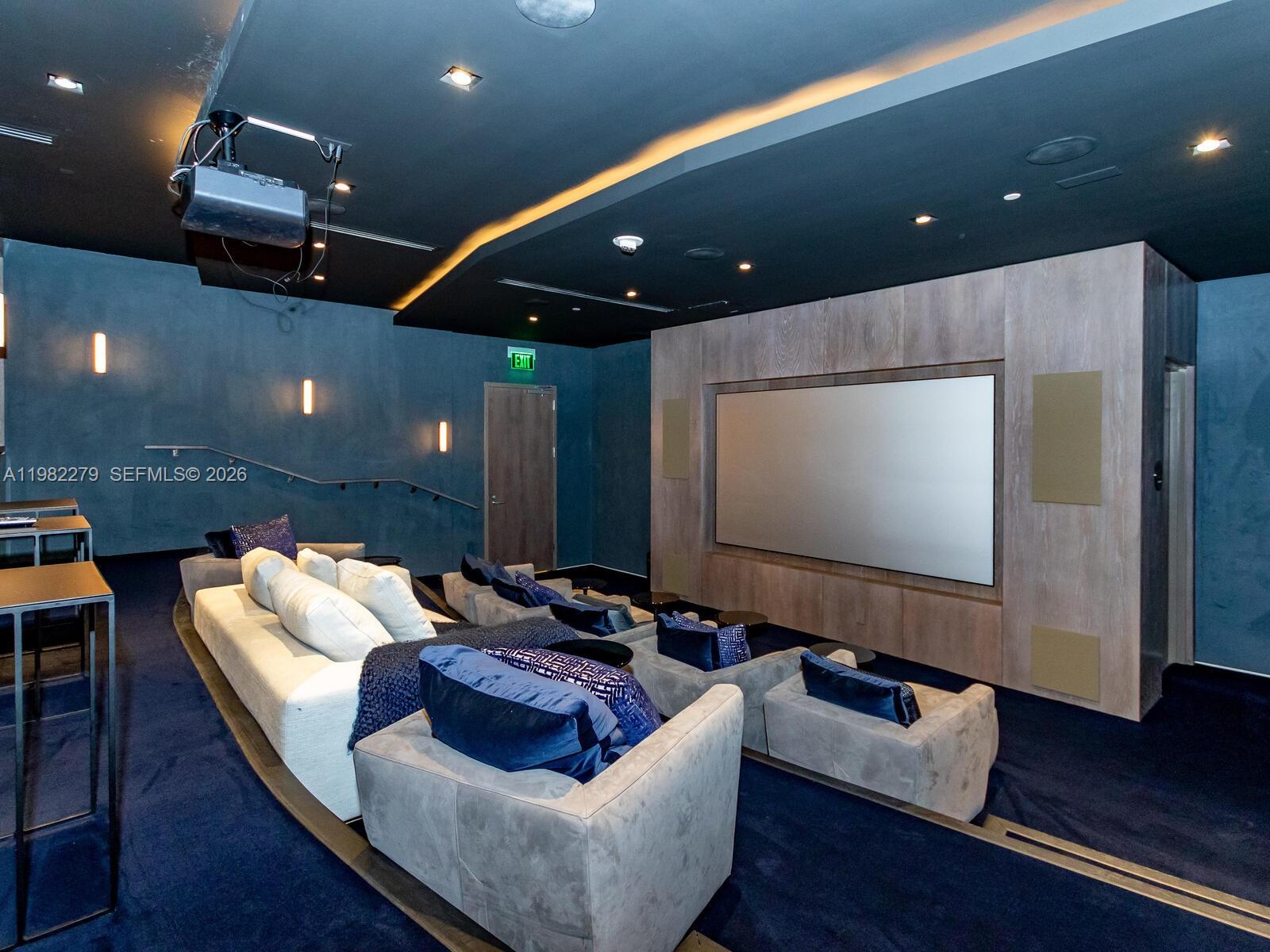 650 NE 32nd St #904 Miami, FL 33137