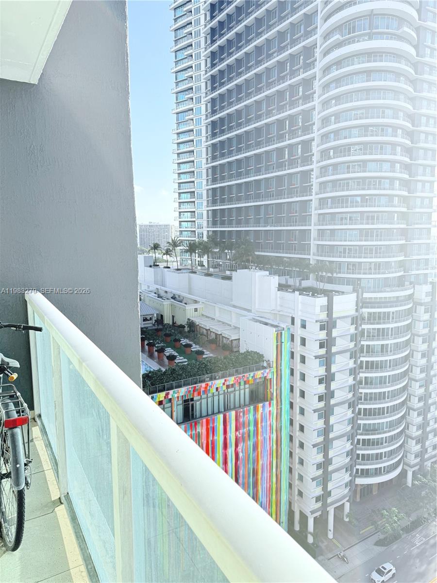 image Vue at Brickell10