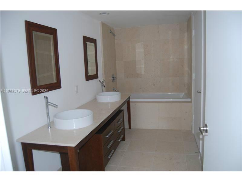 image Icon Brickell I4