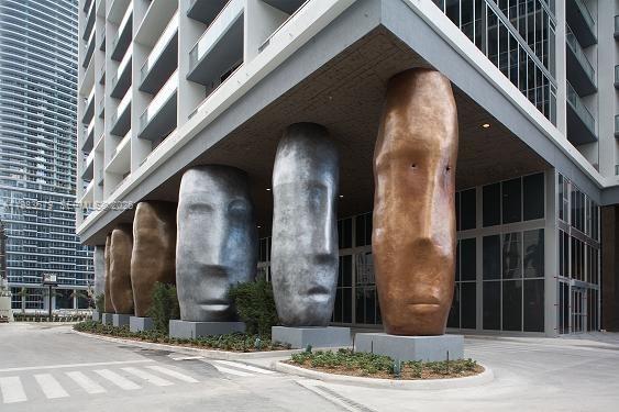 image Icon Brickell I8