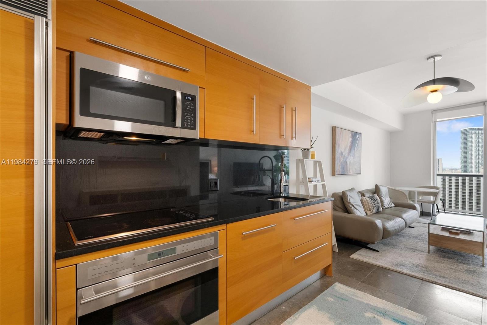 465 Brickell Ave #2604 Miami, FL 33131