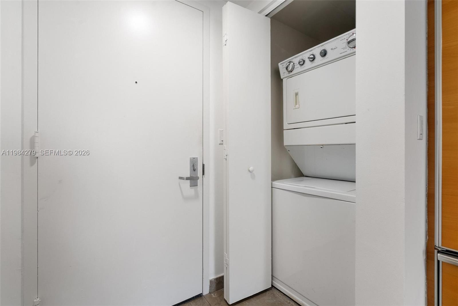 465 Brickell Ave #2604 Miami, FL 33131