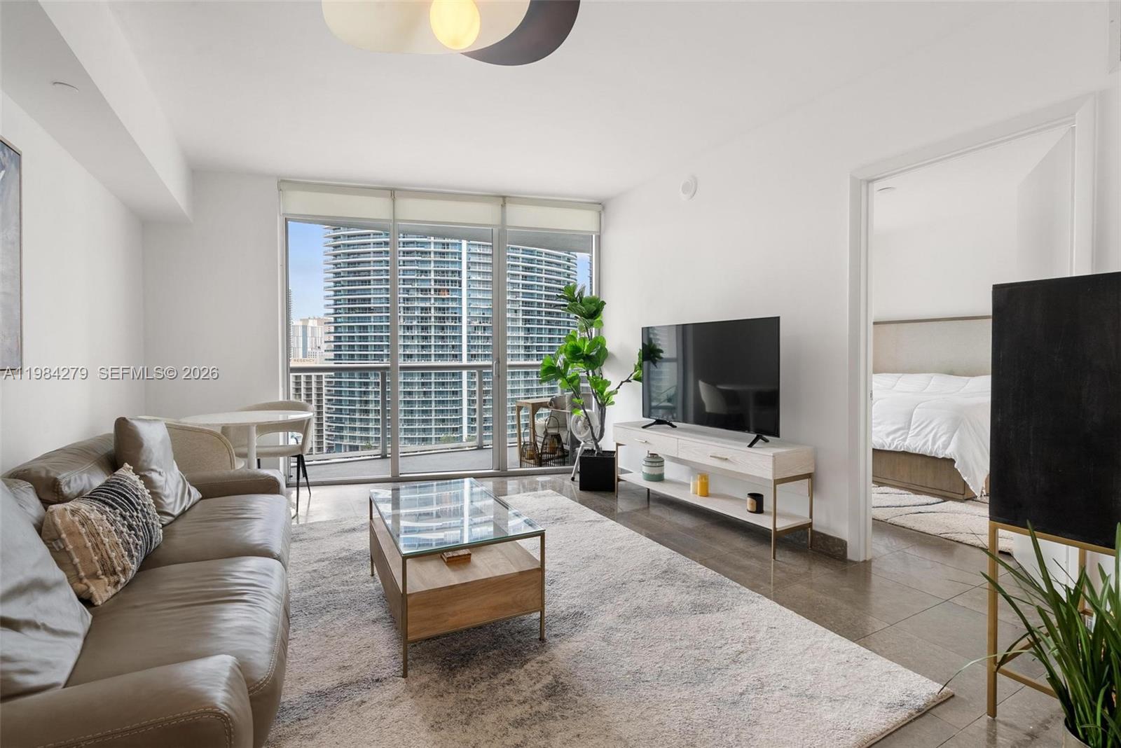 465 Brickell Ave #2604 Miami, FL 33131