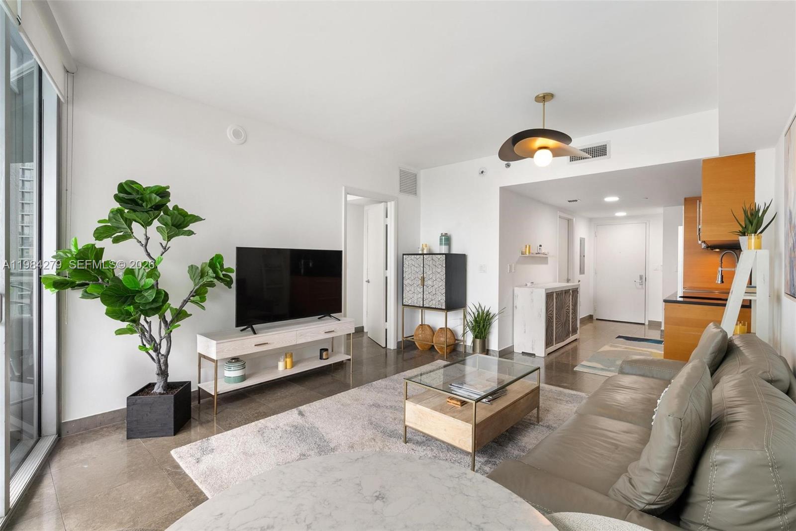 465 Brickell Ave #2604 Miami, FL 33131