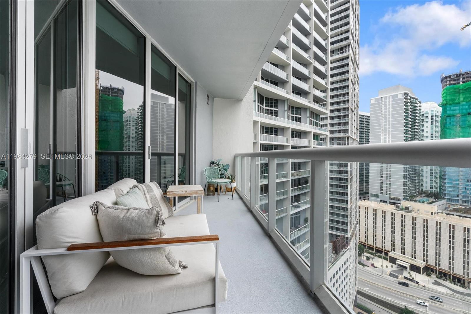 465 Brickell Ave #2604 Miami, FL 33131