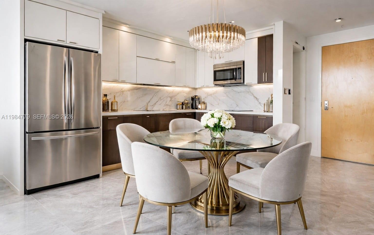 253 NE 2nd St #433 Miami, FL 33132