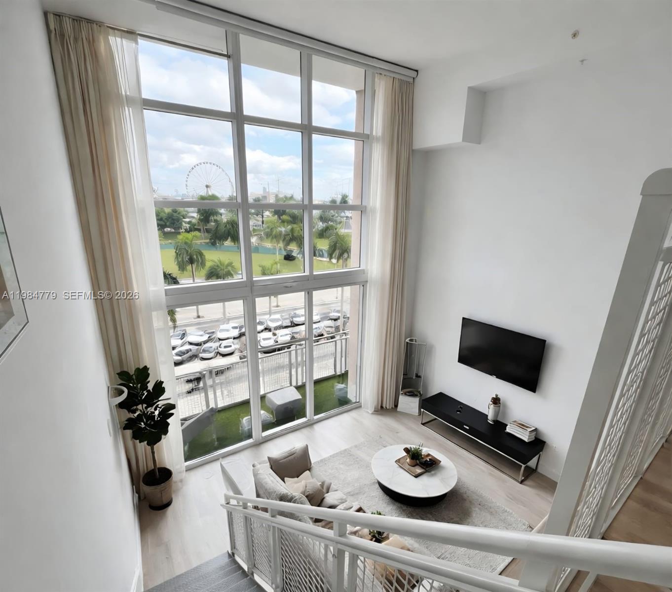 253 NE 2nd St #433 Miami, FL 33132