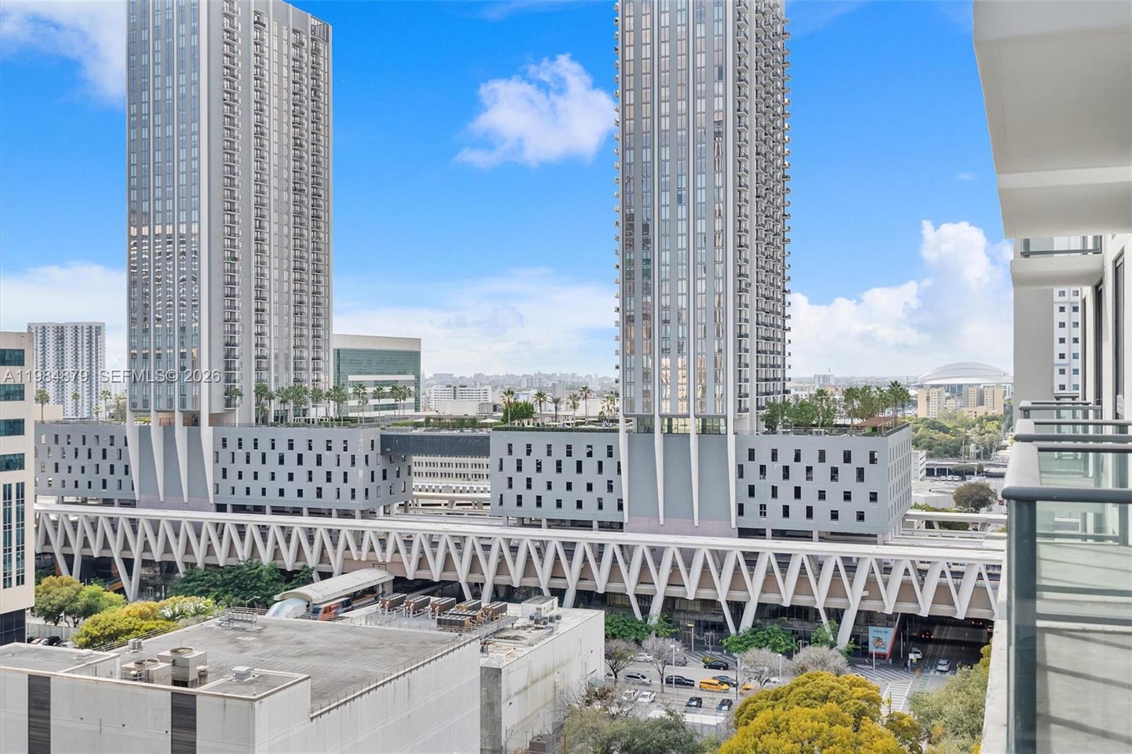 11 NE 6th St #1805 Miami, FL 33132