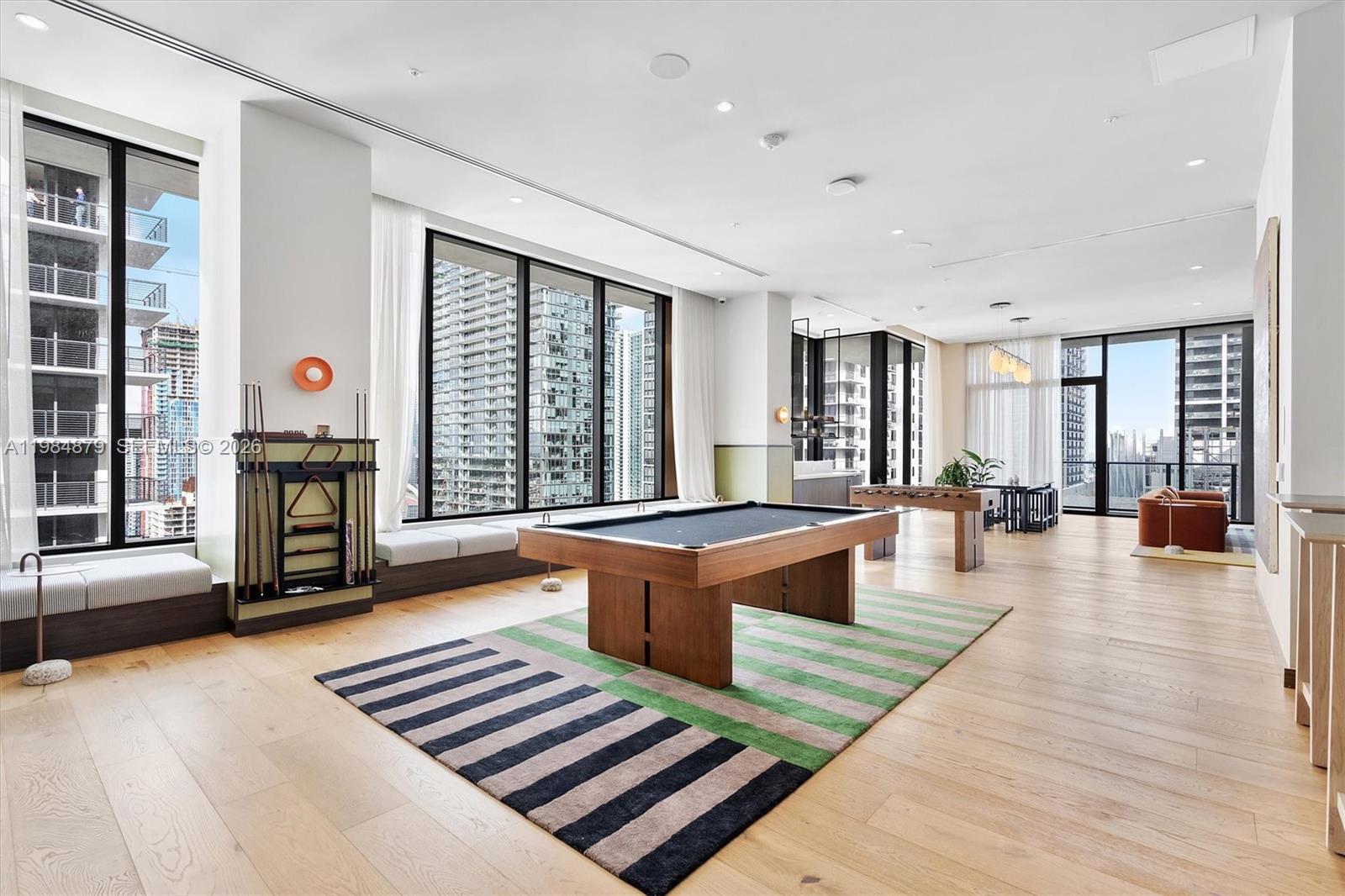 11 NE 6th St #1805 Miami, FL 33132