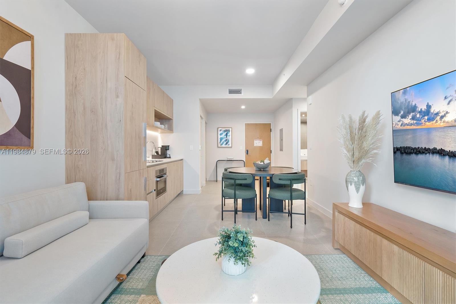 11 NE 6th St #1805 Miami, FL 33132