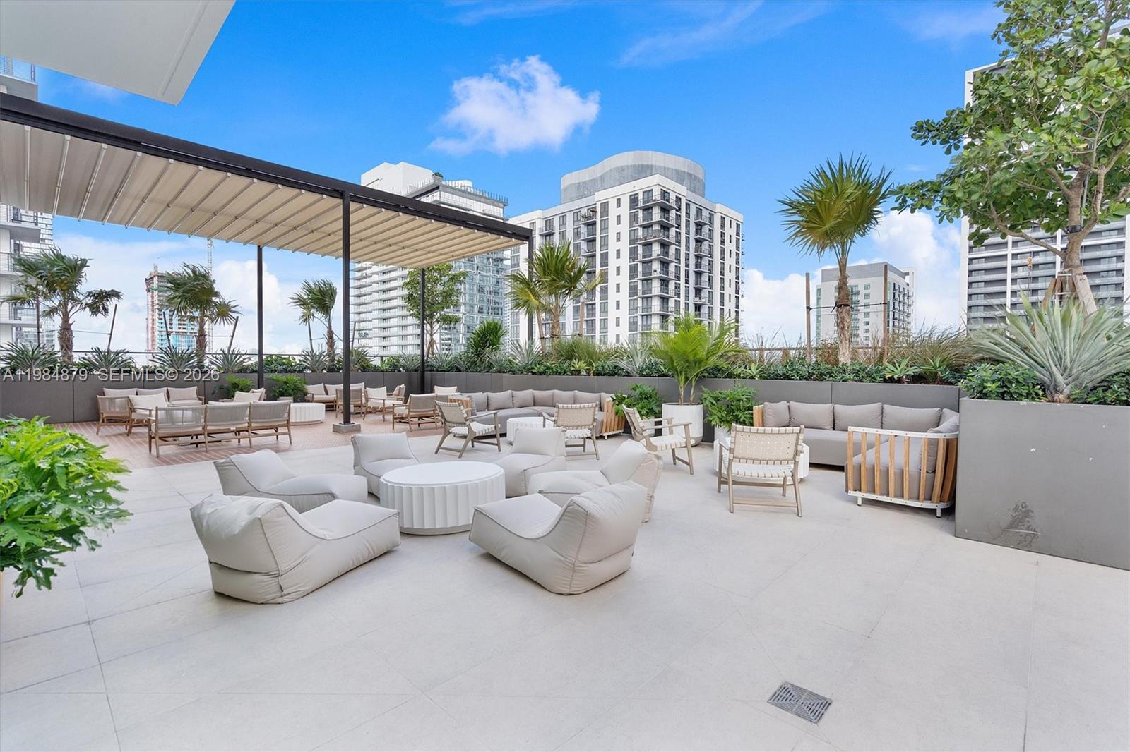 11 NE 6th St #1805 Miami, FL 33132