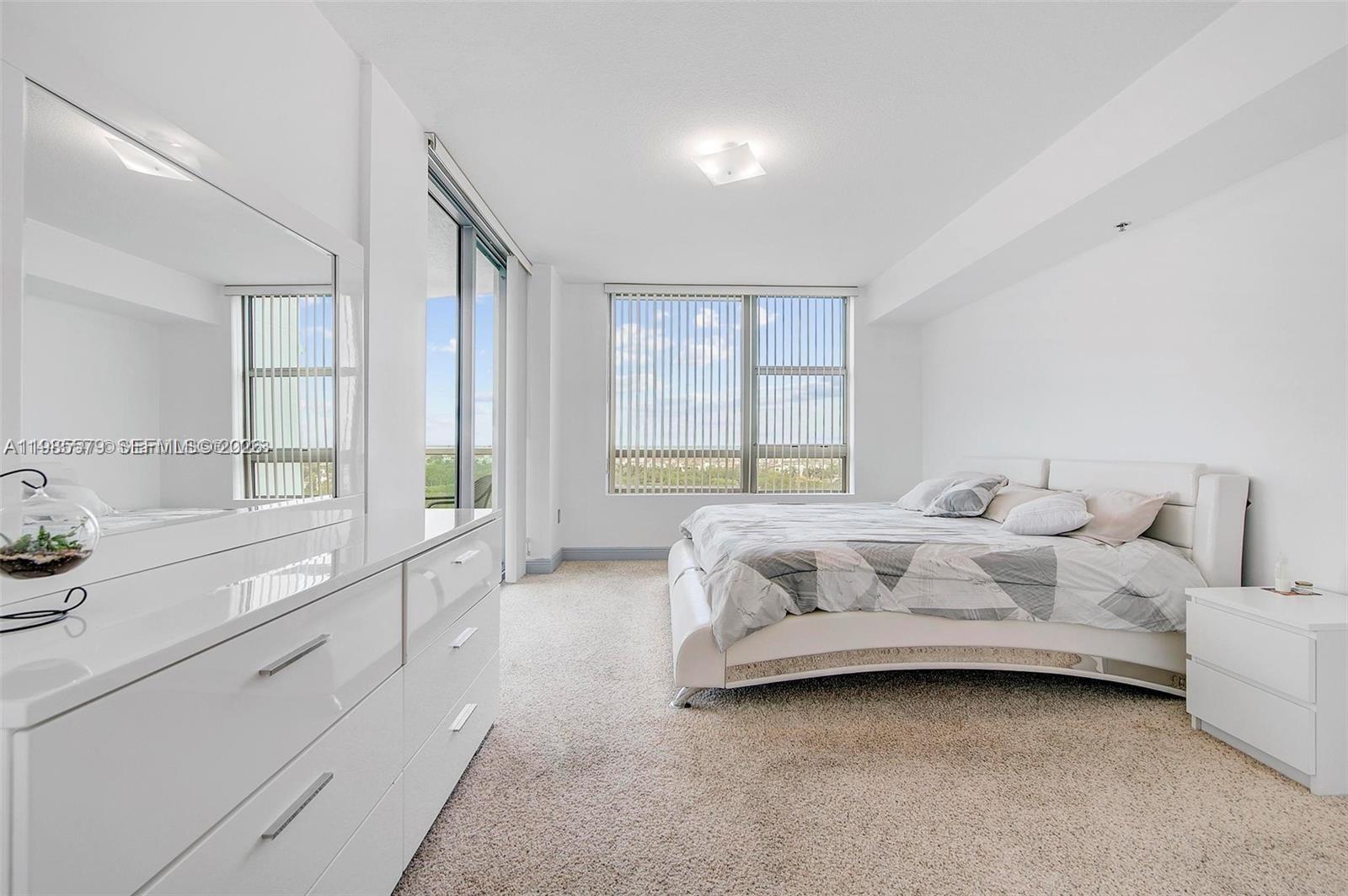 2681 N Flamingo Rd #1201S Sunrise, FL 33323