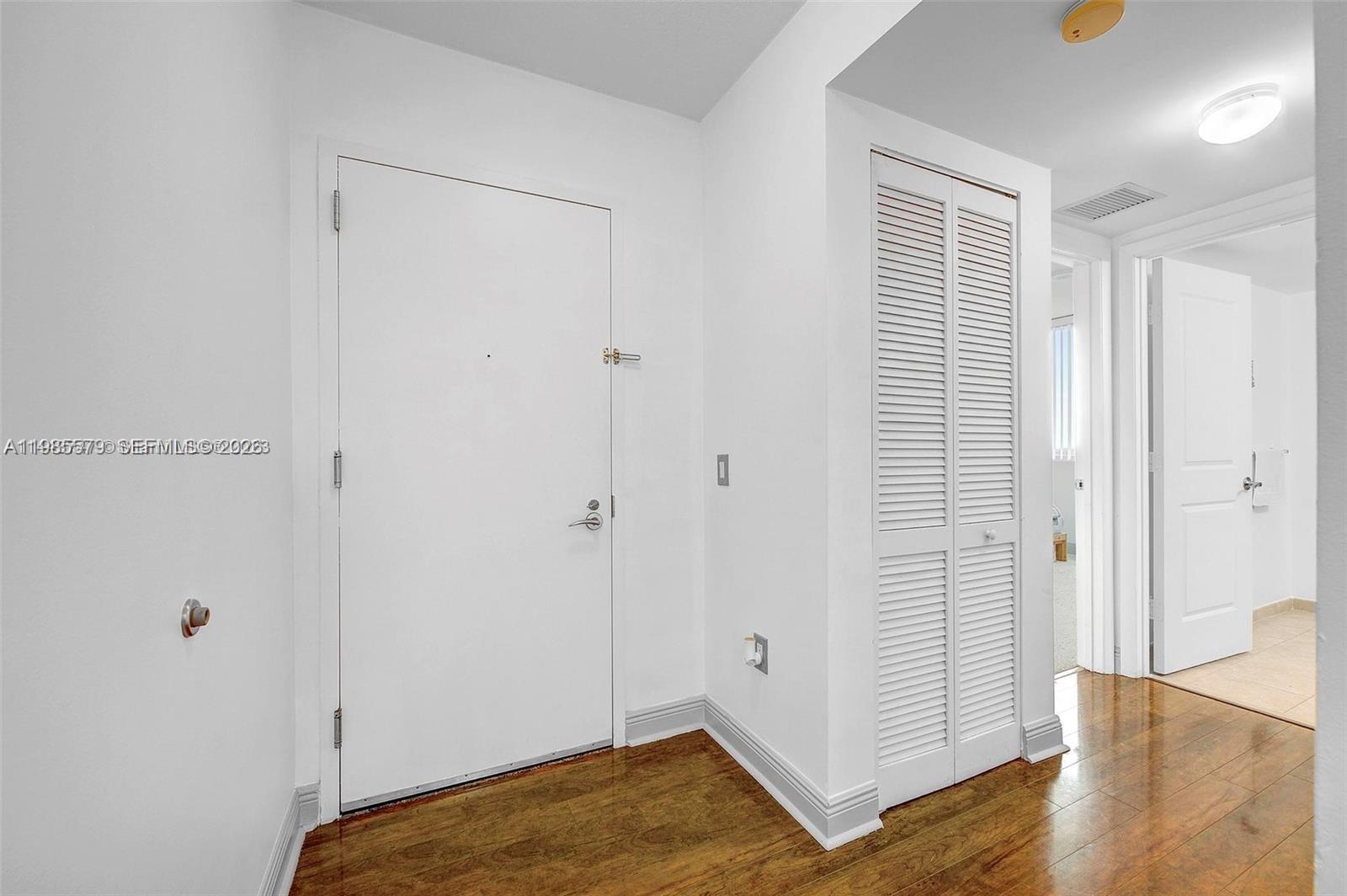 2681 N Flamingo Rd #1201S Sunrise, FL 33323