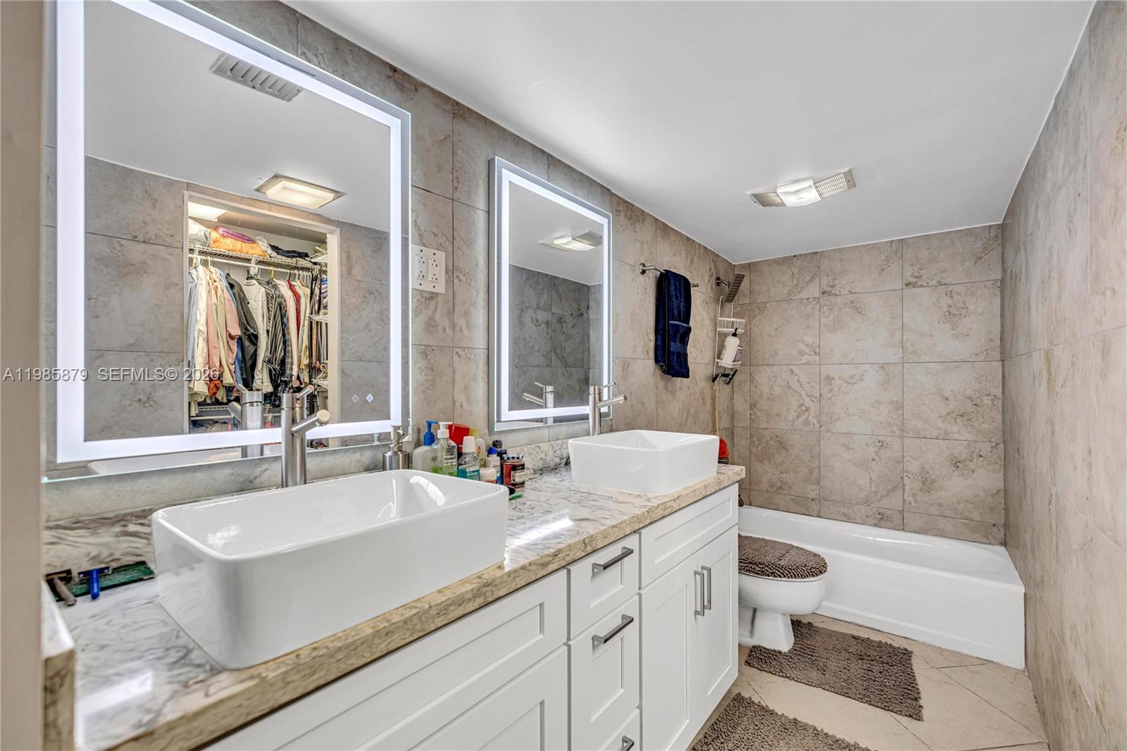 100 Bayview Dr #228 Sunny Isles Beach, FL 33160