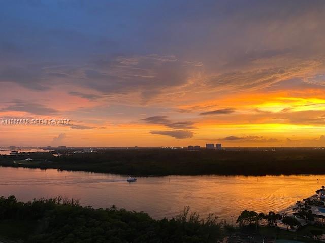 100 Bayview Dr #228 Sunny Isles Beach, FL 33160