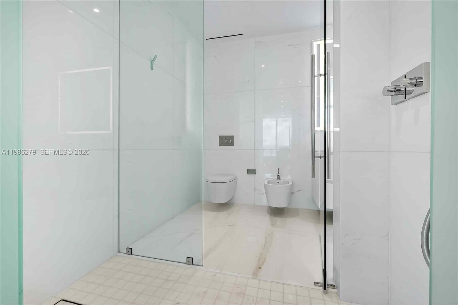 300 Biscayne Blvd Way #4901E Miami, FL 33131