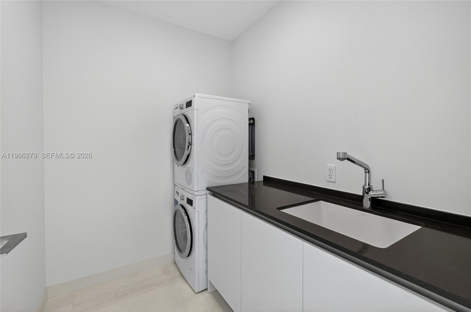 300 Biscayne Blvd Way #4901E Miami, FL 33131