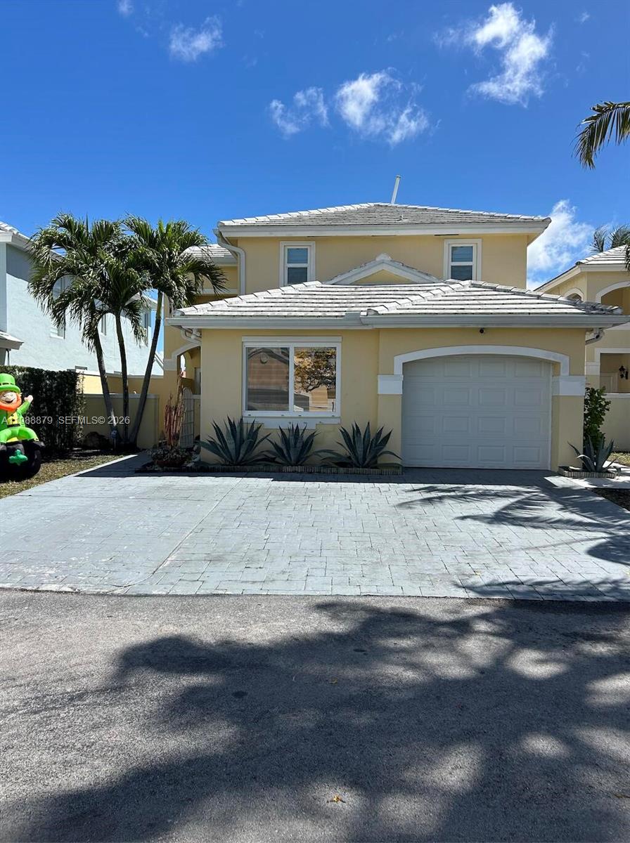 4767 SW 154th Ave Miami, FL 33185