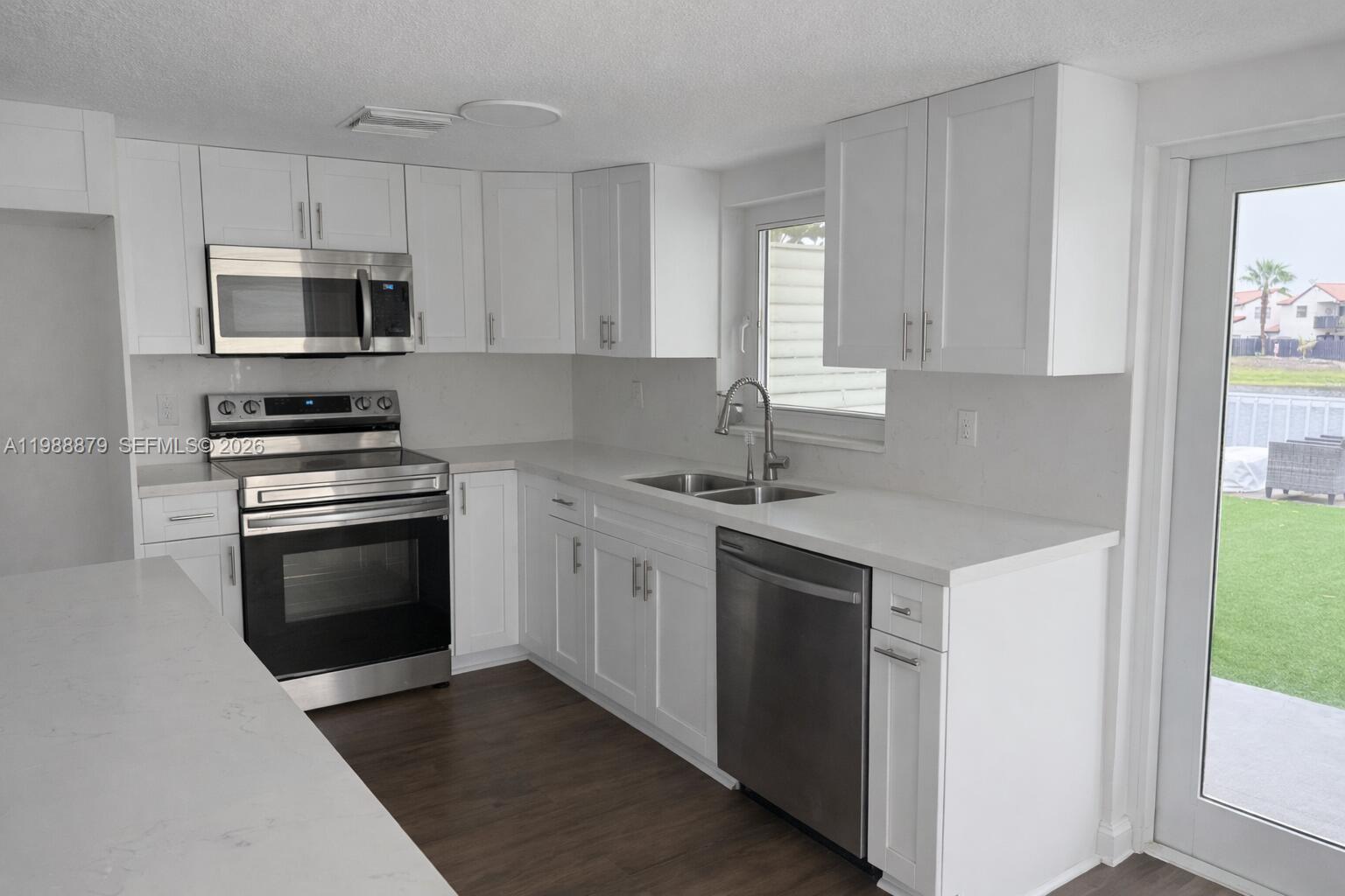 4767 SW 154th Ave Miami, FL 33185