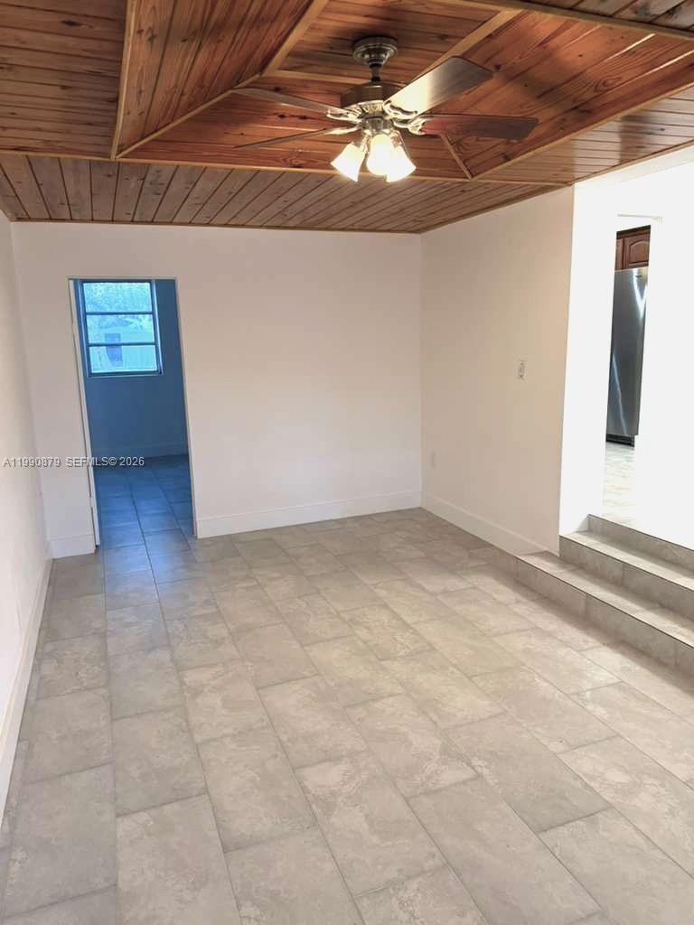 6339 SW 32nd St Miami, FL 33155