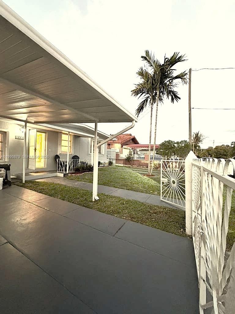 6339 SW 32nd St Miami, FL 33155