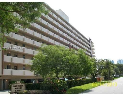 3703 NE 166th St #503 North Miami Beach, FL 33160