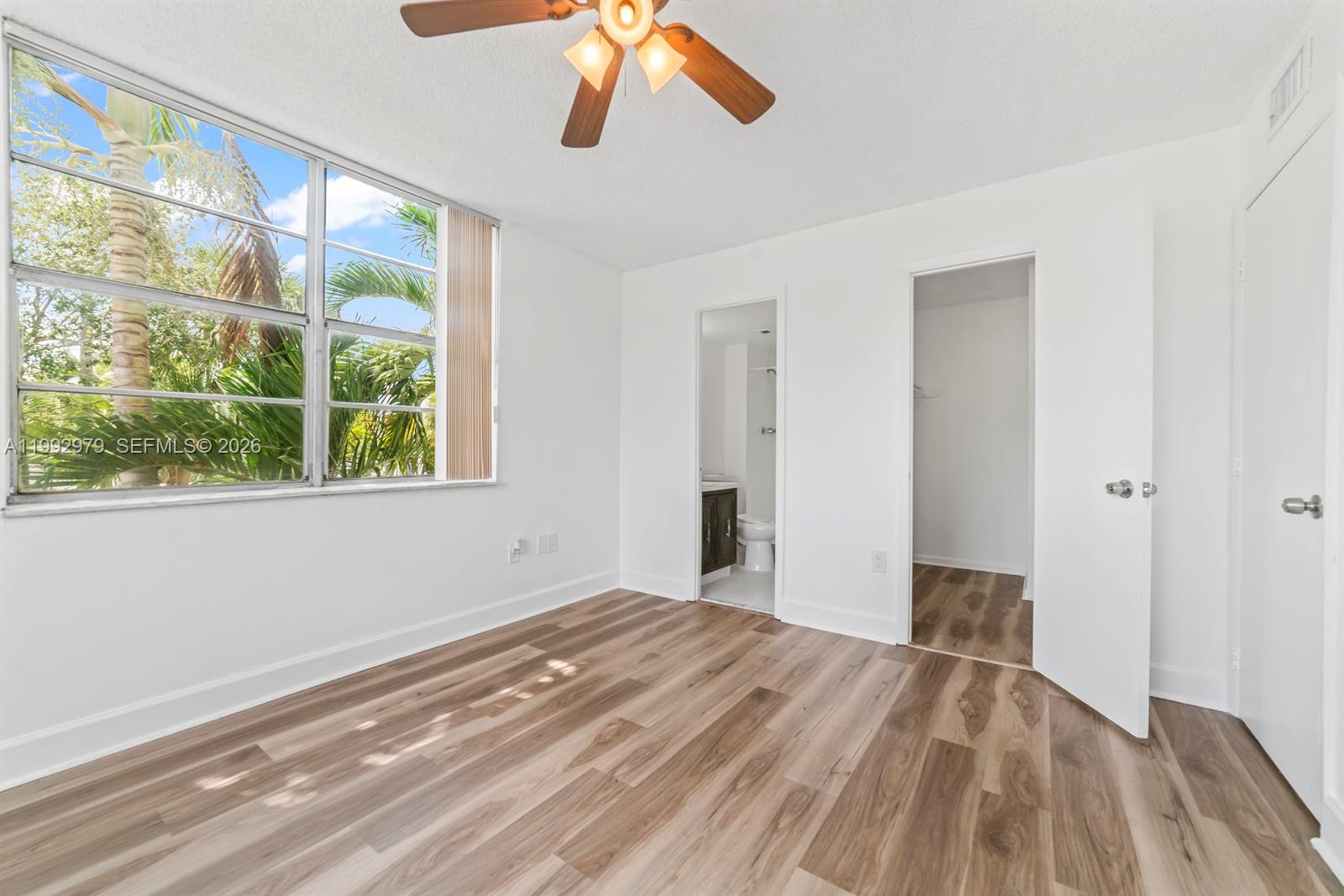 498 NW 165th St Rd #D-201 Miami, FL 33169