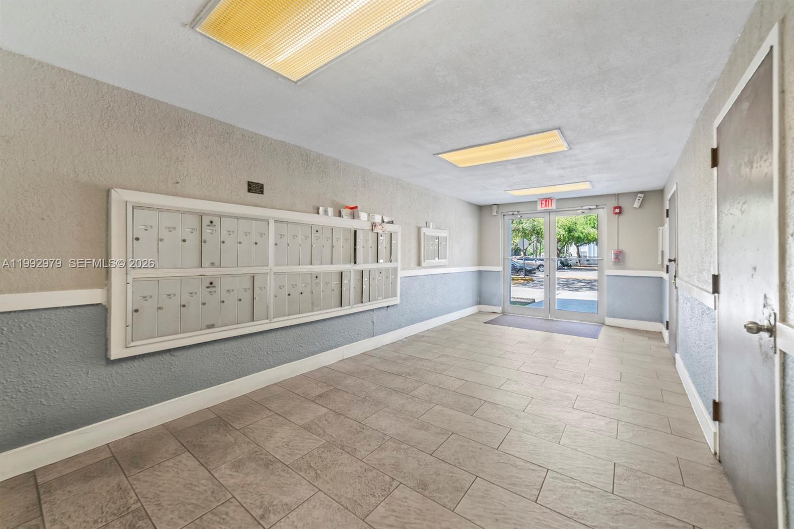 498 NW 165th St Rd #D-201 Miami, FL 33169