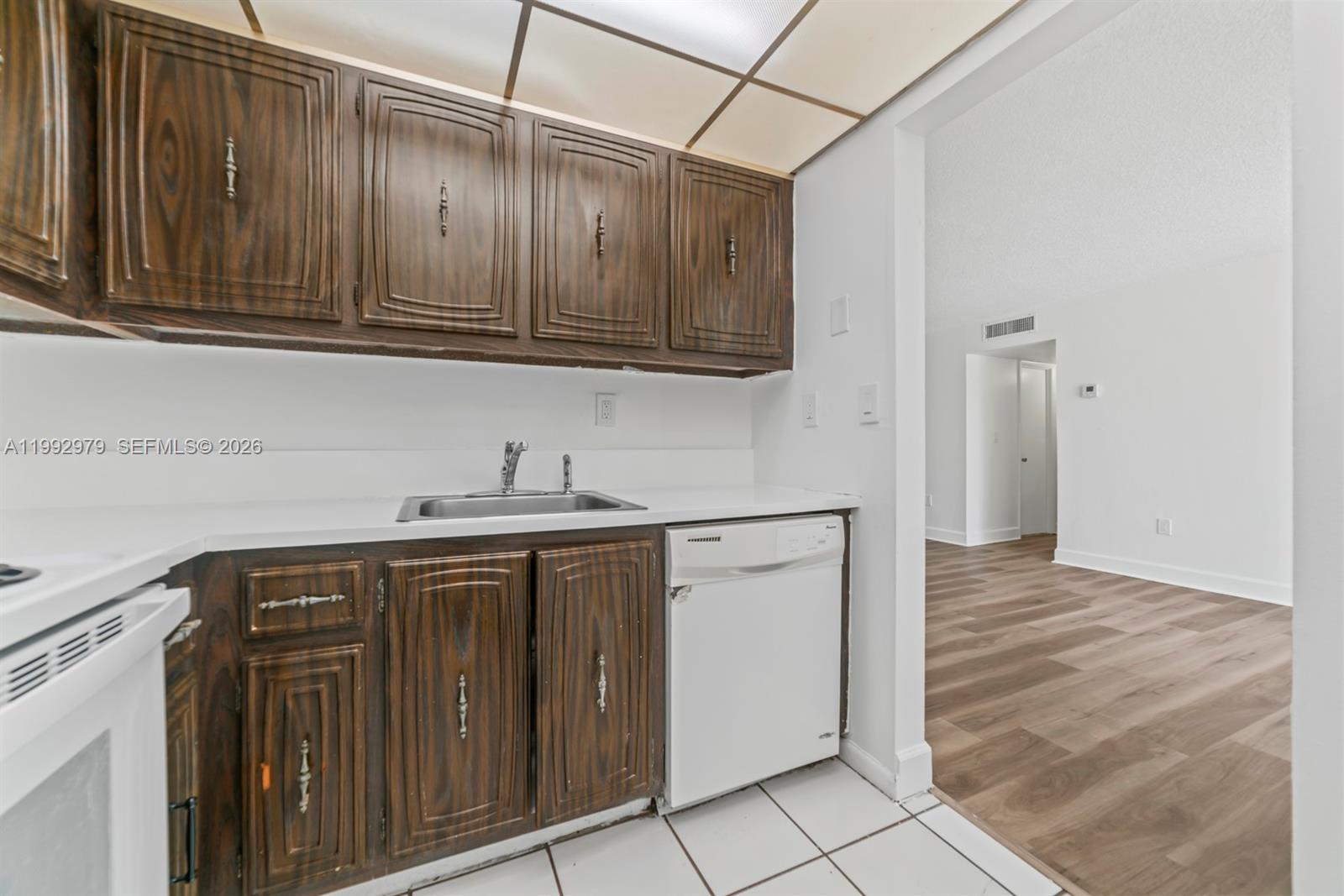 498 NW 165th St Rd #D-201 Miami, FL 33169