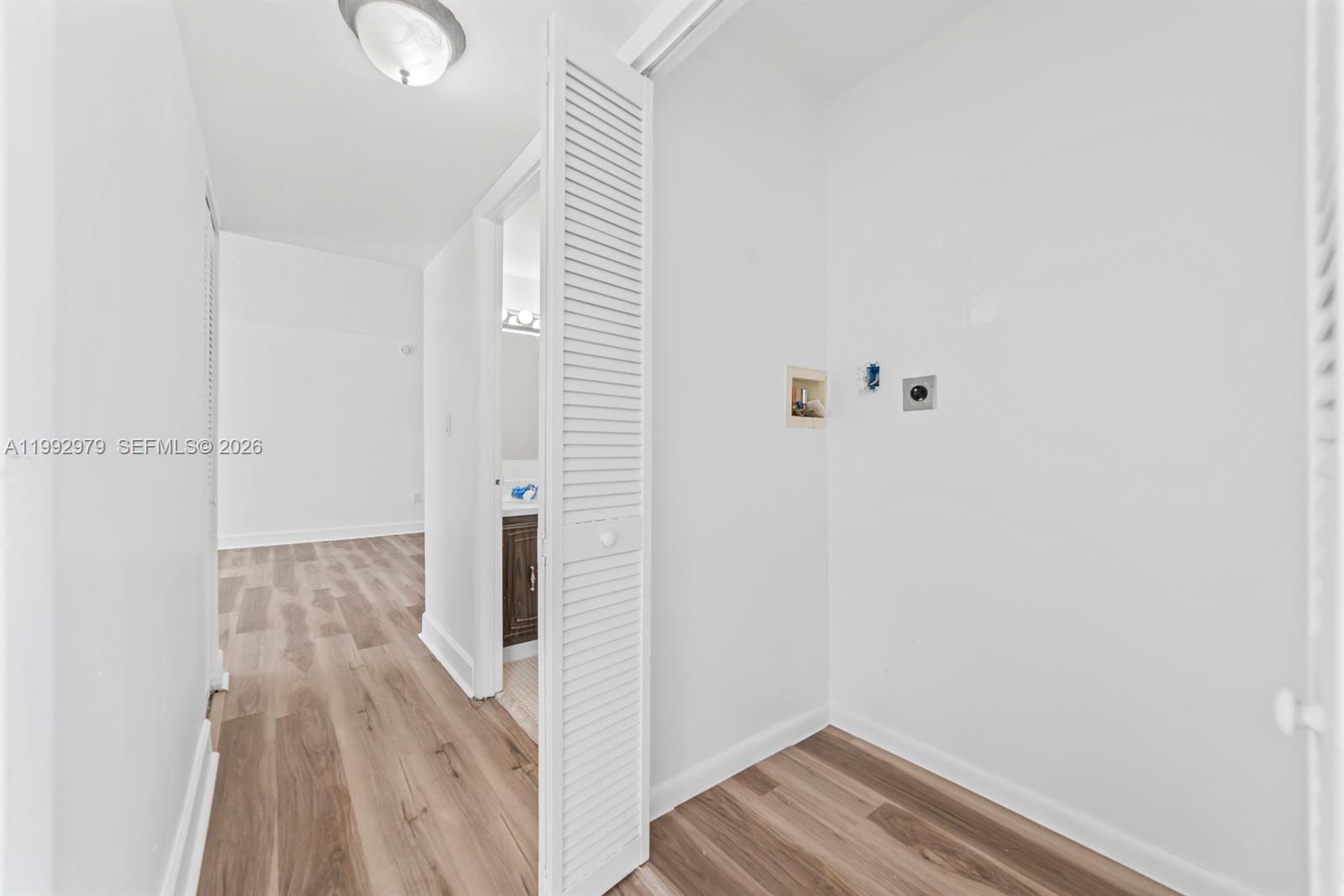 498 NW 165th St Rd #D-201 Miami, FL 33169