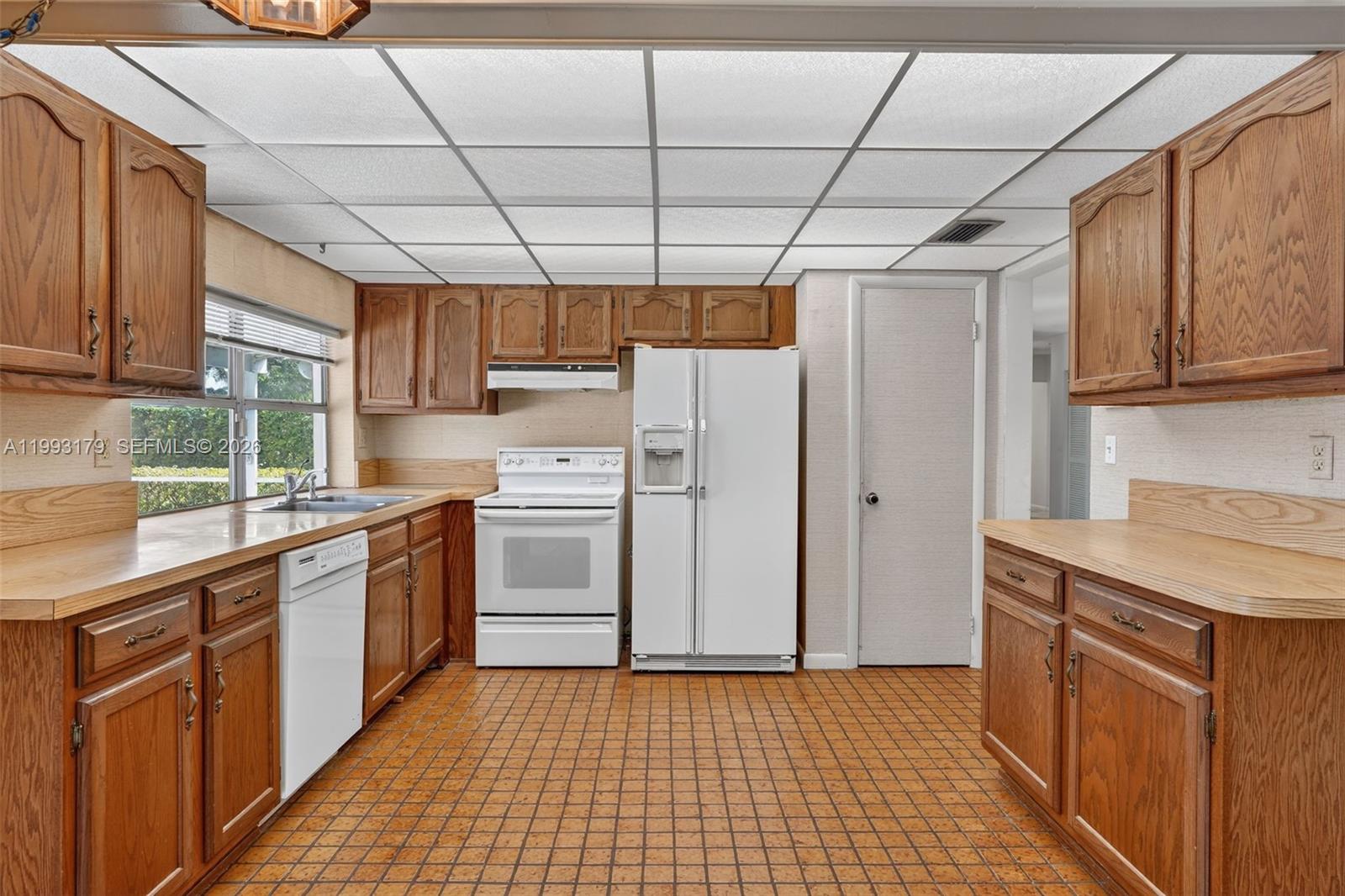 10753 SW 118th St Miami, FL 33176