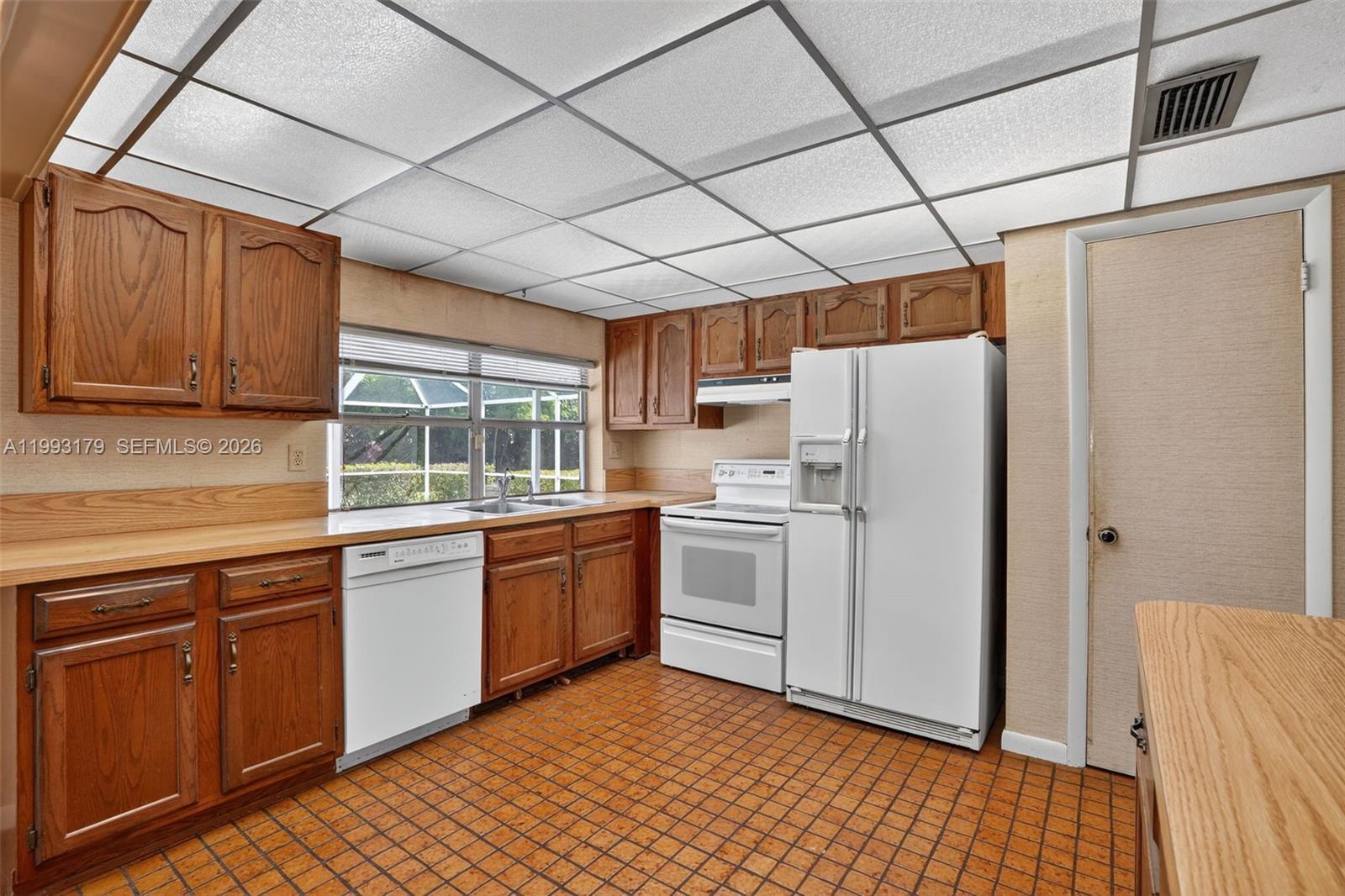 10753 SW 118th St Miami, FL 33176