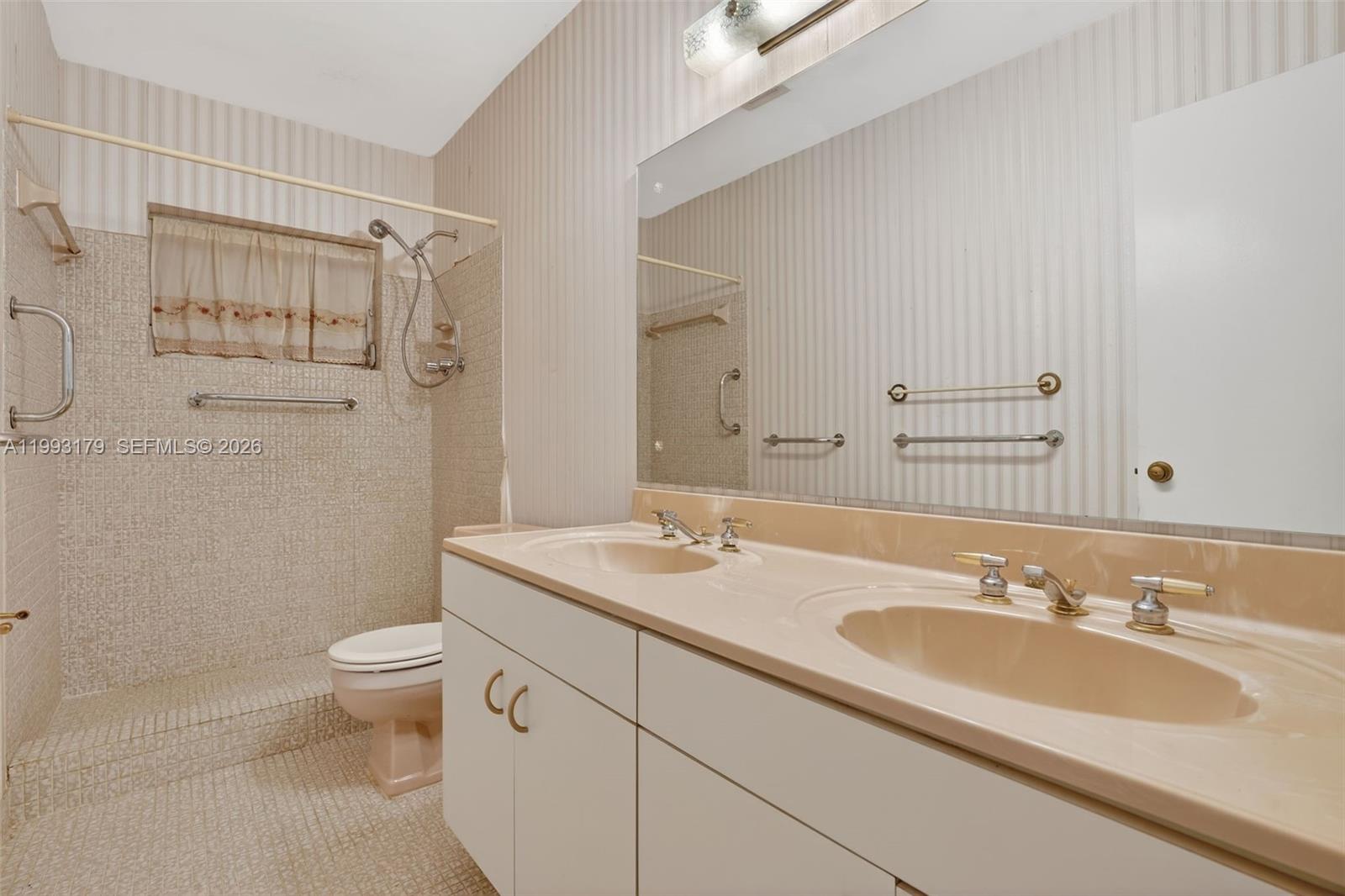 10753 SW 118th St Miami, FL 33176