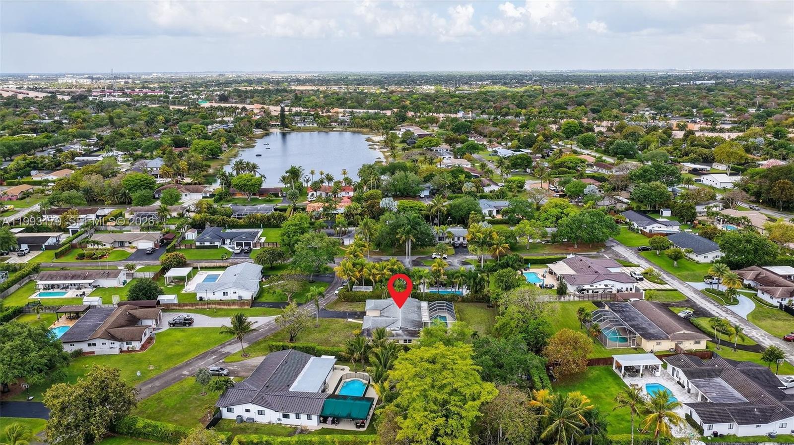 10753 SW 118th St Miami, FL 33176