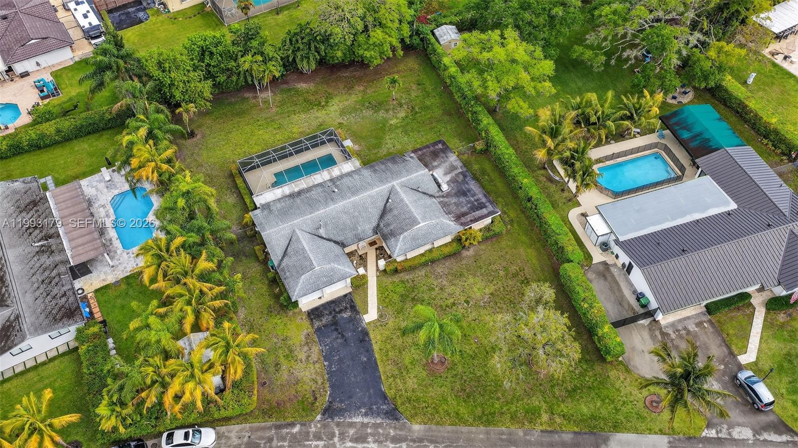 10753 SW 118th St Miami, FL 33176