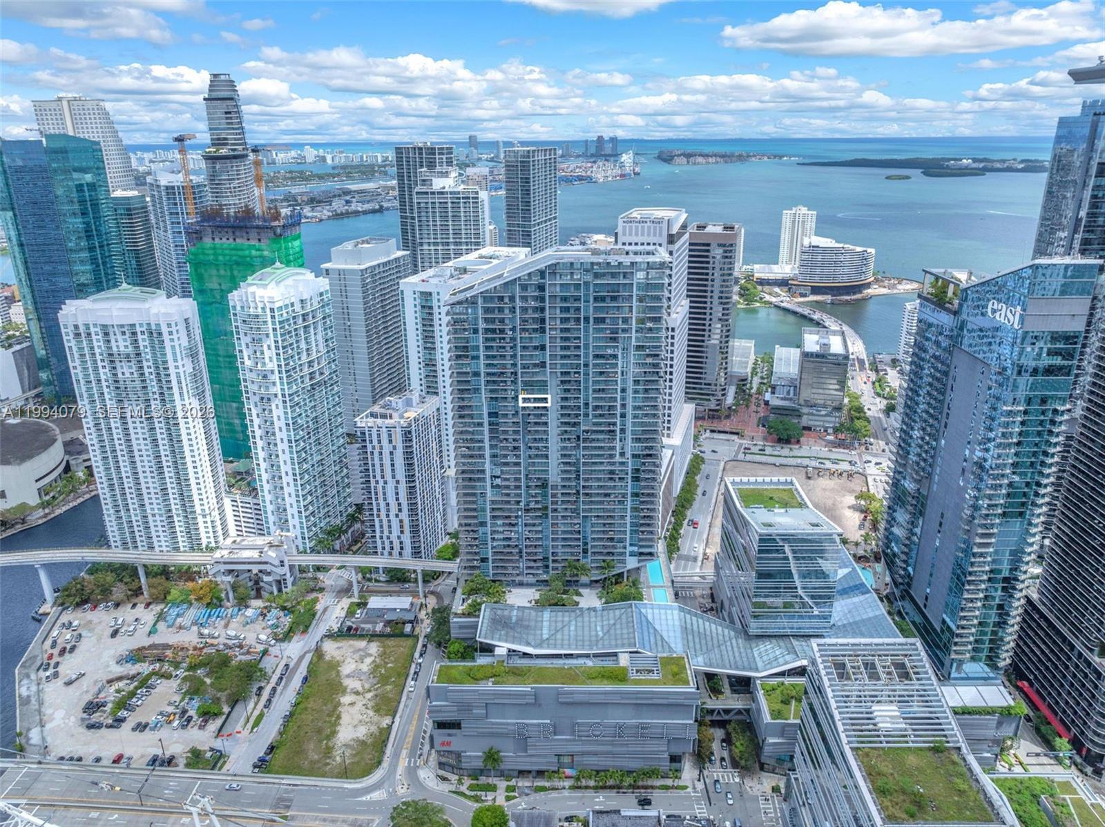 image Reach Brickell City Centre24