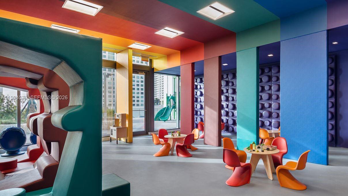 image Reach Brickell City Centre36