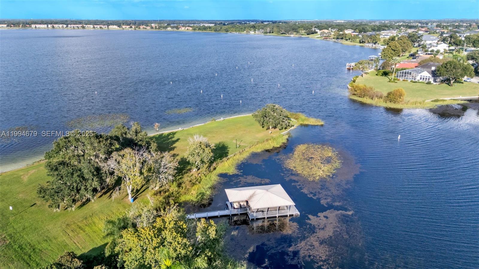 237 Mclean Pt Winter Haven, FL 33884