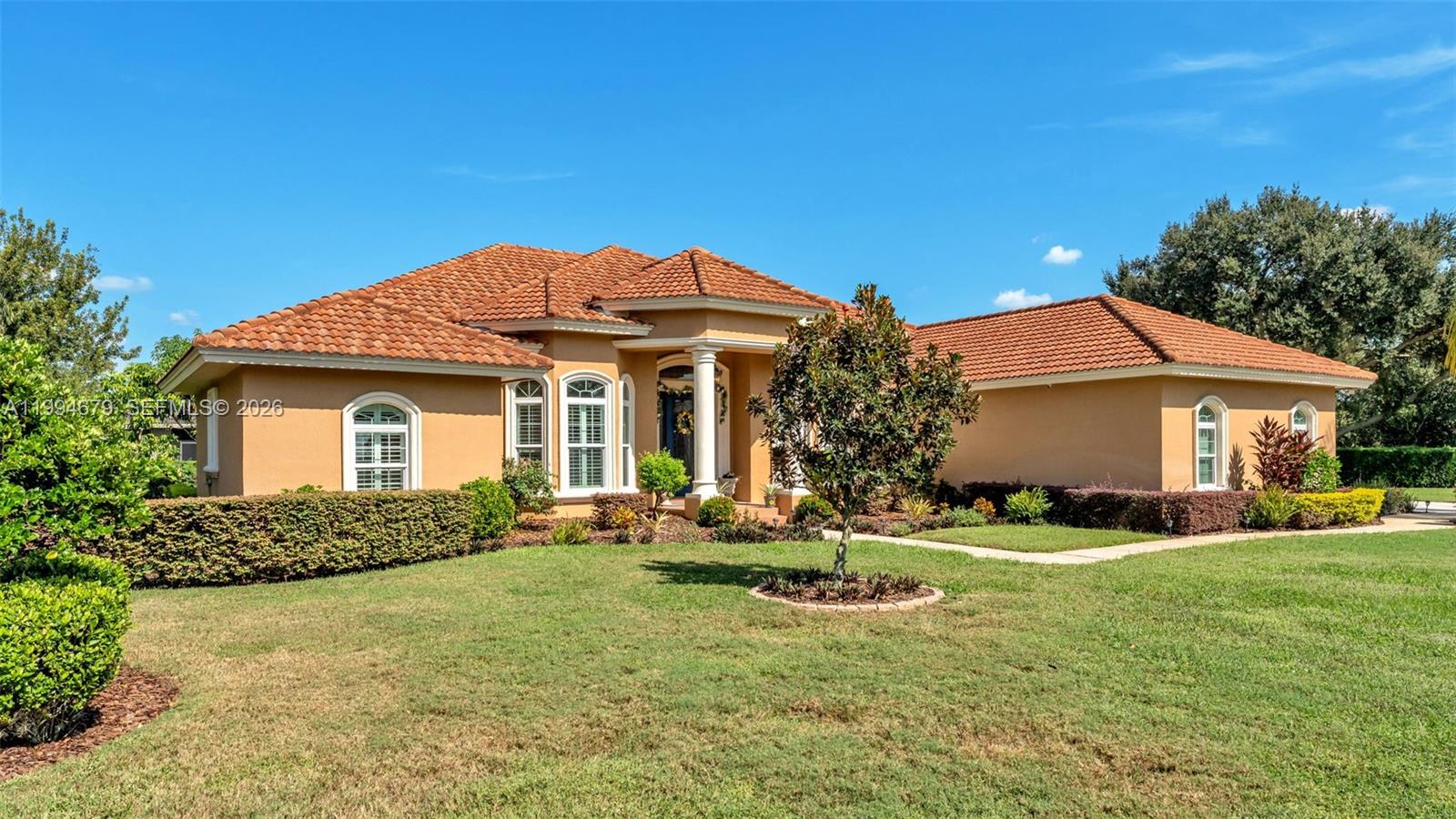 237 Mclean Pt Winter Haven, FL 33884