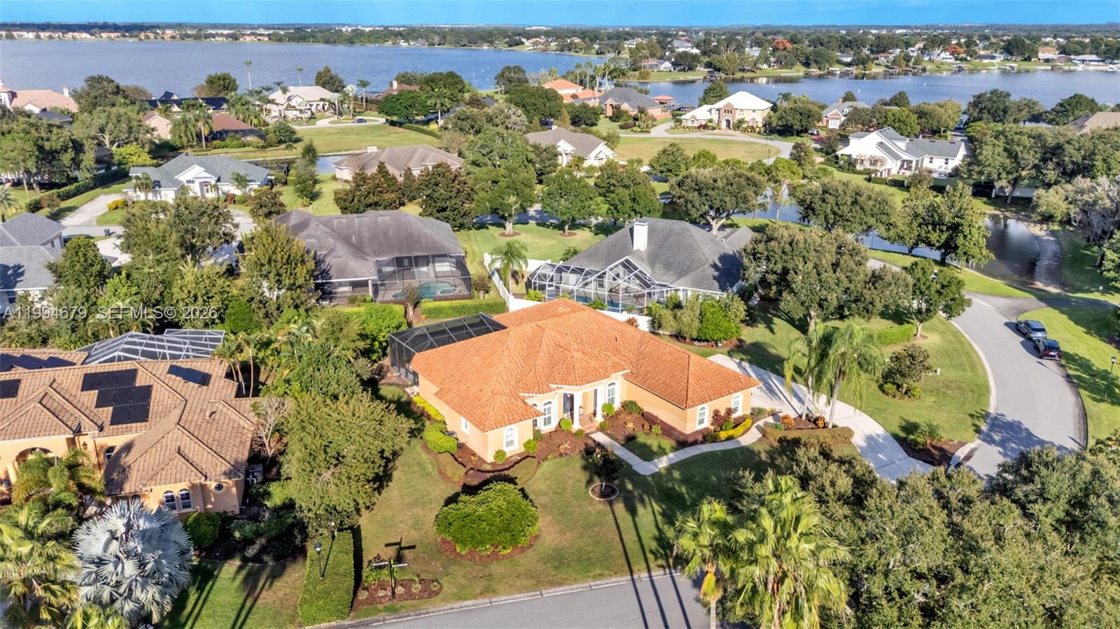 237 Mclean Pt Winter Haven, FL 33884