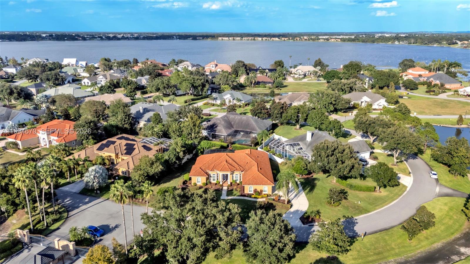 237 Mclean Pt Winter Haven, FL 33884